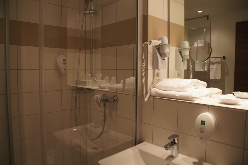 Euro Hotel Friedberg Фридберг Стая снимка